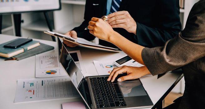 TSX Financial Stocks Outlook 2026: These 3 Banks Could Lead the Rally