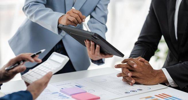 TSX:TRI Stock Outlook 2026: Dividend Stability Meets AI Transformation