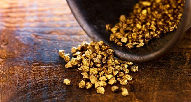 Is Auro Metals Benefiting From Rising Safe-Haven Demand and Strong Precious Metals Markets?