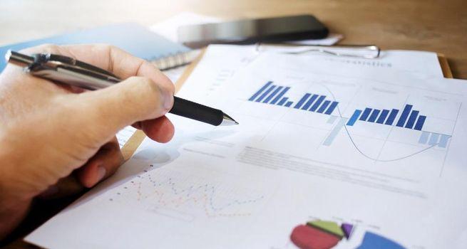 Is This Correction in Vizsla Royalties Stock a Smart Entry Point?