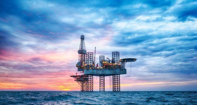 Athabasca Oil Corporation Faces Downward Pressure as Weak Sentiment and Oil Volatility Weigh on Outlook