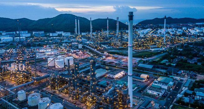 How Do Oil Prices Impact Stock Markets Worldwide?