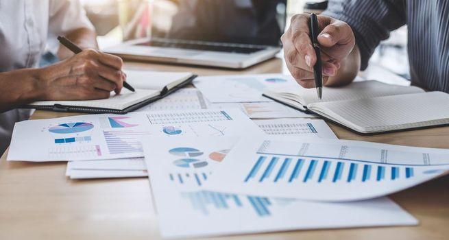 FirstService Corp Gains Momentum as Property Services Strength and Investor Confidence Support a Constructive Outlook