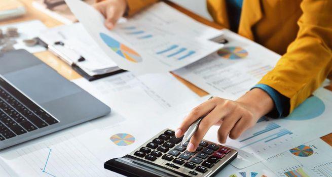 Which Oil Stocks in Canada Offer the Best Dividend Yield and Growth in 2026?