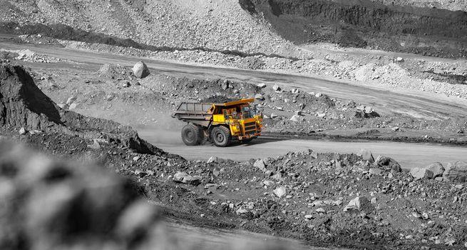 FMT Stock Analysis: Should You Buy the Dip or Stay Cautious?