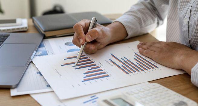 Advantage Energy Ltd. Faces Growing Market Pressure as Weak Sentiment Weighs on Energy Outlook