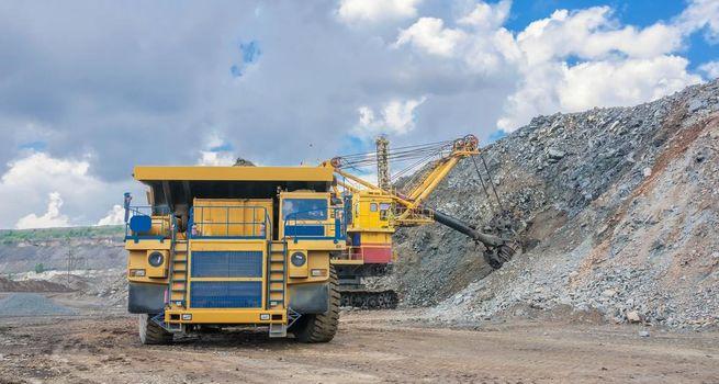 Why Vizsla Royalties Corp (TSX:VROY) Is Attracting Precious Metals Investors