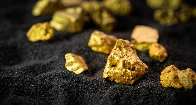 Why Did Orosur Mining Rise 4.62% as Gold Prices Stay Elevated Amid Global Uncertainty?