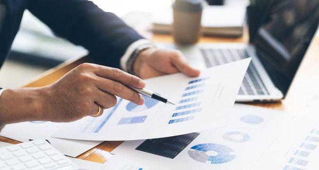 Bank of Nova Scotia Gains Momentum as Improving Banking Sentiment Supports a Constructive Outlook