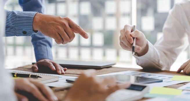 Is Accord Financial Corp (TSX:ACD) Facing Rising Pressure as Credit Conditions Tighten?