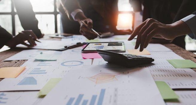 Two TSX Dividend Stocks to Watch for Income-Focused Investors