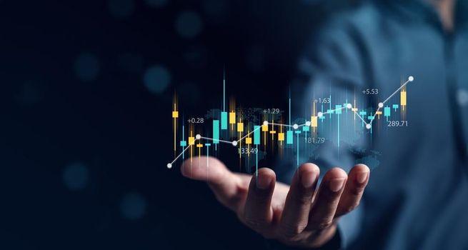 Is Dominion Lending Centres Facing Pressure Despite Market Recovery Momentum?