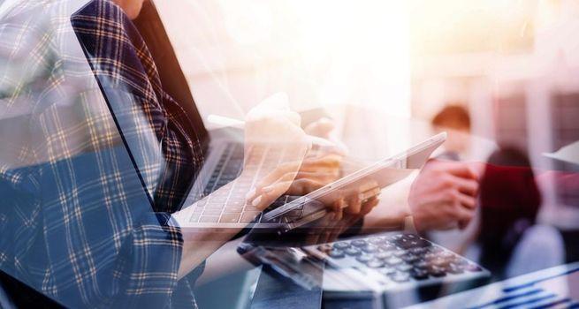 TSXV:BAR Stock Drops as Investors Reassess Junior Gold Exploration Risks and Funding Conditions