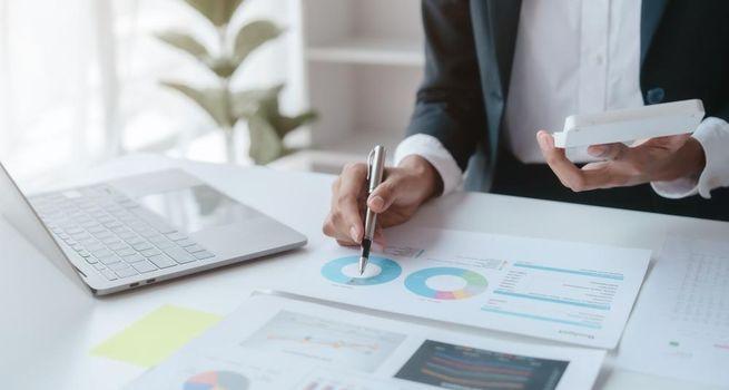 Which TSX Monthly Dividend Stocks Offer the Best Passive Income Opportunities in 2026?