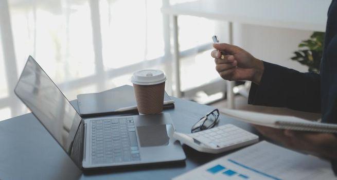 Dividend Growth Split Corp. (DGS) Offers a 13%+ Yield — Why This Split Share Fund Is Getting Attention