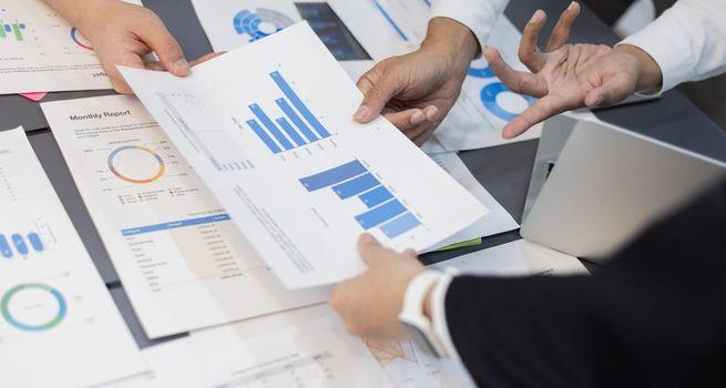 Why Is FirstService Stock Gaining Attention Despite Housing Market Uncertainty in February 2026?