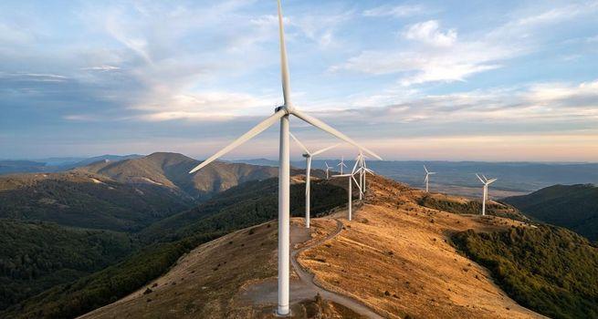 RE Royalties Ltd High Yield Renewable Income Play or Hidden Risk?