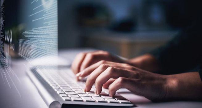 Shopify Shares Gain Momentum as Improving E-Commerce Sentiment Supports a Constructive Long-Term Outlook