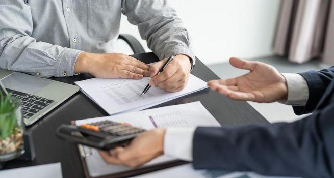 Is TSX:OR - OR Royalties Facing a Bigger Correction After Recent Gold Market Weakness?