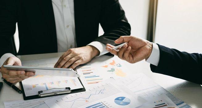 Why Is TSX:PPTA - Perpetua Resources Underperforming Gold Stocks in 2026?