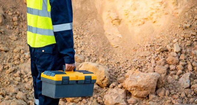 Bird Construction (TSX: BDT) Secures Over $525M in New Contracts Across Canada