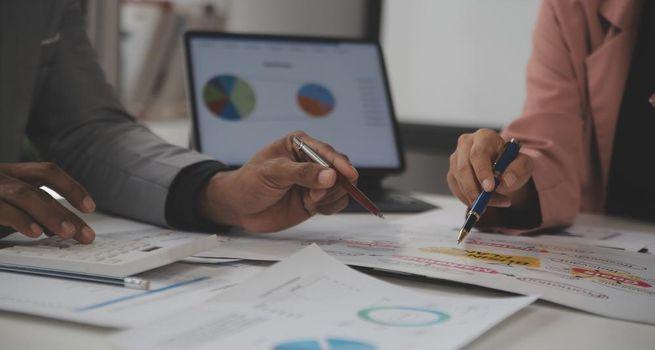 CNQ Stock Forecast: Can Strong Cash Flow Sustain Growth?