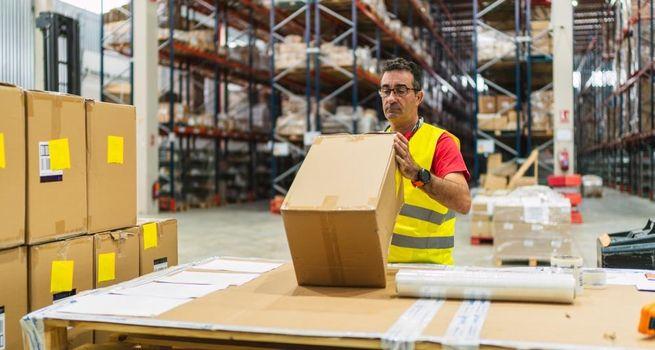 CCL Industries Gains Momentum as Packaging Demand and Execution Strength Support a Favorable Outlook