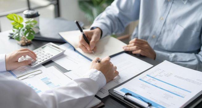 PKT Pulls Back as Property Stock Loses Short-Term Momentum