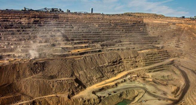 Why Is Orla Mining Ltd. Facing Downside Pressure Despite Gold Sector Support?