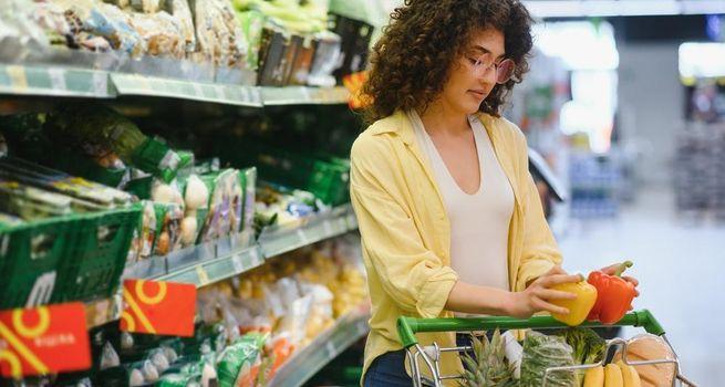 Empire Co Ltd Class A Gains Green Momentum as Defensive Retail Strength, Improving Sentiment, and Sector Resilience Drive Upside Bias and Investor Optimism