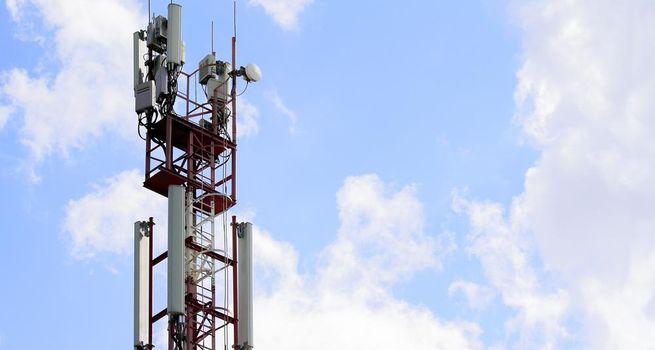 Quebecor Inc. Gains Constructive Momentum as Investor Confidence and Telecom Stability Support a Favorable Outlook