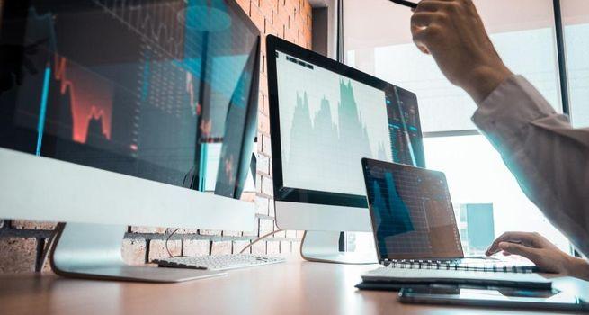 AI’s Next Supercycle: Who Wins, Who Loses and Where the Smart Money Is Going in 2025–2030