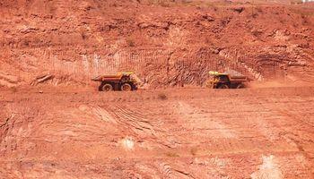 Why Are Investors Closely Watching TSXV:NEXG - NexGold Mining Amid Strong Precious Metals Demand?