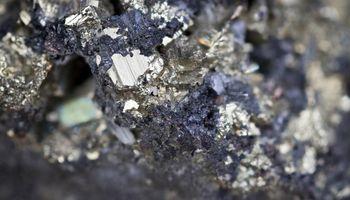 Why Are Silver Stocks Falling Despite Strong Solar and AI Infrastructure Demand?