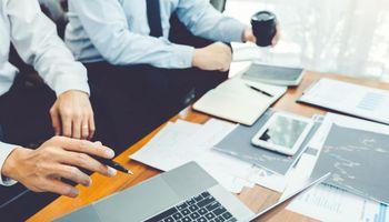 Can Urbana Corporation Recover From Its Recent Decline?