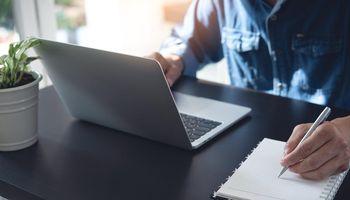 Propel Holdings Pulls Back: Why PRL Investors Are Watching Credit-Sector Signals