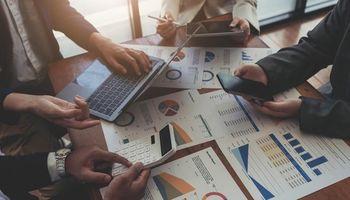 Why Are Investors Buying TSX:DFY Today? Strong Underwriting, Premium Growth and Capital Strength Drive Investor Interest