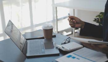 Dividend Growth Split Corp. (DGS) Offers a 13%+ Yield — Why This Split Share Fund Is Getting Attention