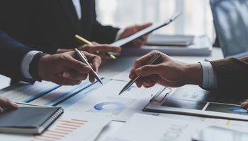 BlackBerry Limited (TSX:BB) Gains Momentum as QNX Growth and Software Transformation Drive Investor Optimism