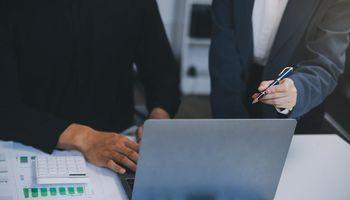 Descartes Systems (TSX:DSG) Gains: Is This Logistics Tech Leader Back in Breakout Mode?