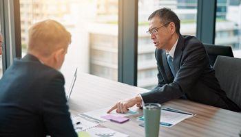 Can Laurentian Bank Sustain Its 4.62% Dividend Yield Amid Shifting Banking Sector Dynamics?