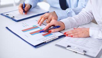Corus Entertainment (CJR.B): The Beaten-Down Media Stock Investors Are Watching Closely