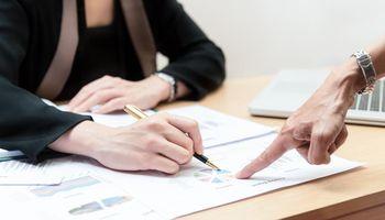 Pollard Banknote (TSX:PBL) Climbs: Is This Gaming Services Stock Back in Focus?