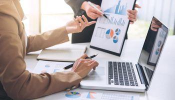 iFabric Corp. Advances as Record Operating Performance, Expanding Product Adoption, and Strong Investor Confidence Support a Constructive Outlook