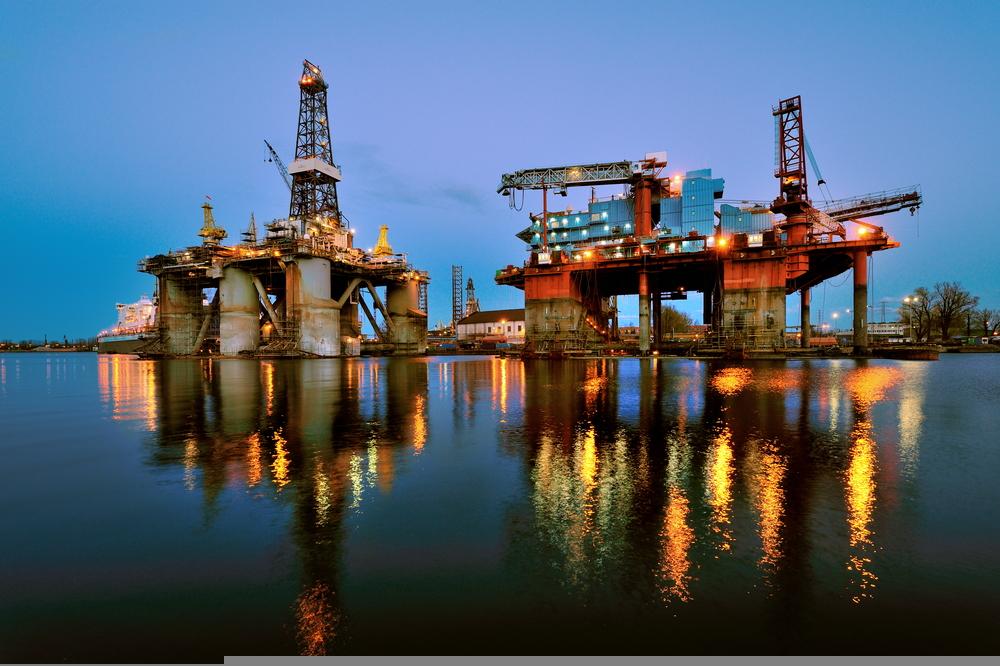 Why Is Canada's Energy Sector Back in Focus? Oil Prices, LNG Growth and TSX Energy Stocks to Watch